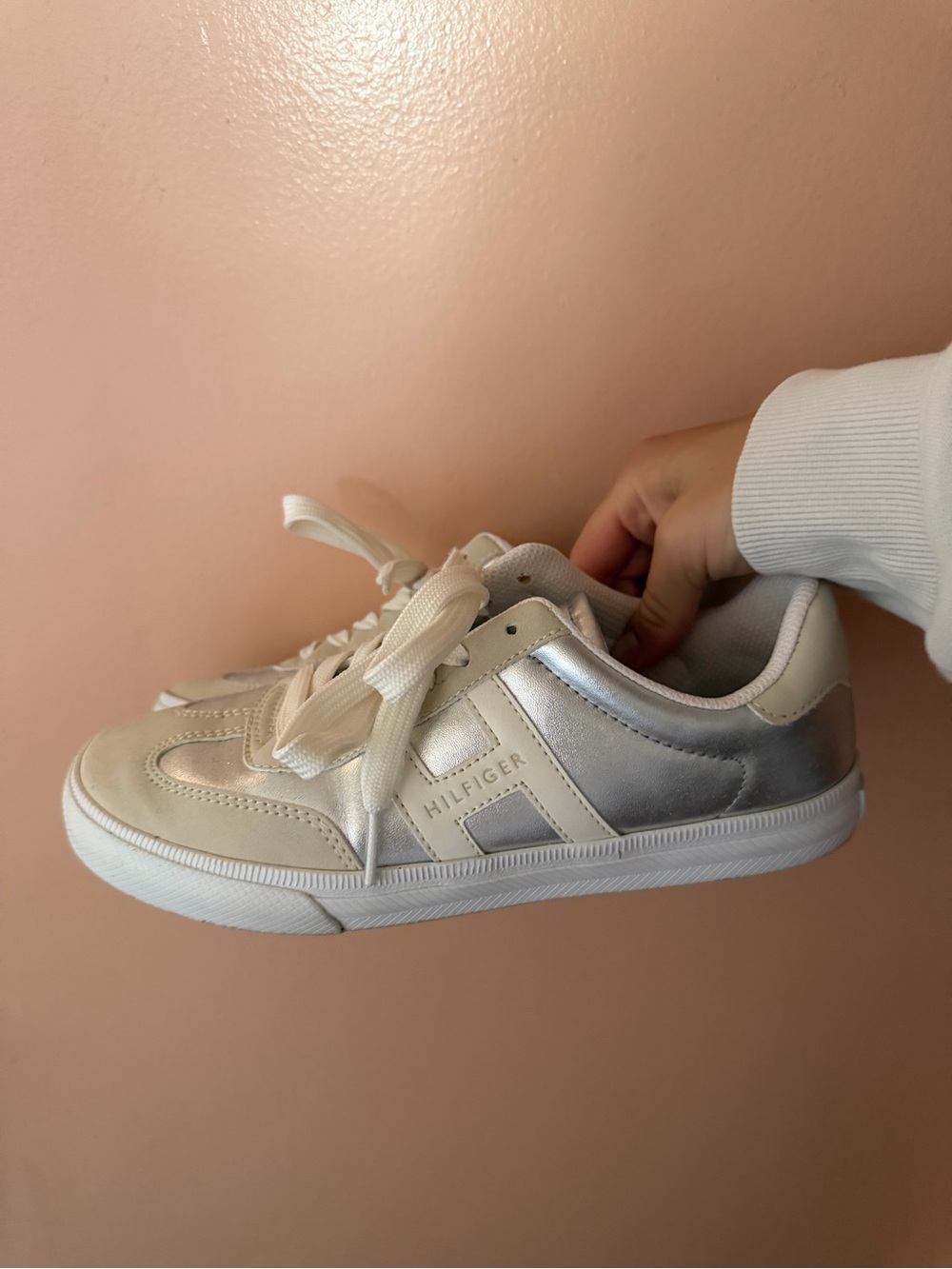 Tommy Hilfiger Cream and Silver Women's Low-Top Sneaker